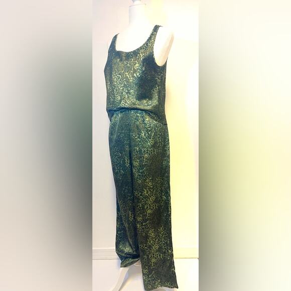 Victoria's Secret Silky Leopard Print Pajama Set - Tank Top Pants Sleepwear - Picture 1 of 5